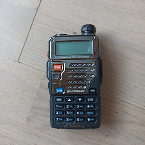 Raadiojaam BAOFENG UV-5RE (2 foto / 2)