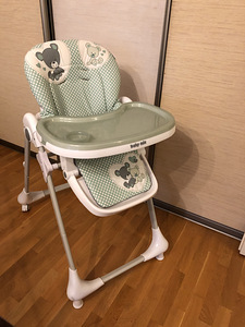 Детское кресло (2 фото из 2)
