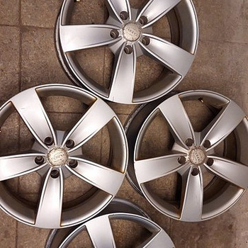17 " veljed 5x114,3 7,5x17 et 35 kesk 67,1/60,1