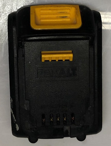 Aku Dewalt DCB181 1,5Ah (2 foto / 5)