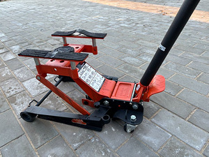 Домкрат Bahco BH1M1000 - 1т (1 фото из 3)
