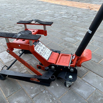 Домкрат Bahco BH1M1000 - 1т