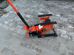 Домкрат Bahco BH1M1000 - 1т (2 фото из 3)