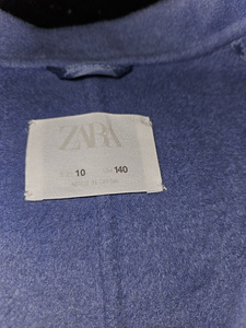Детское пальто Zara (3 фото из 3)