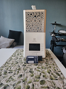 ELECTROLUX+новый фильтр для воды (2 фото из 3)