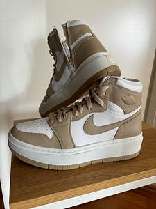 Nike air Jordan 1 high (1 foto / 5)