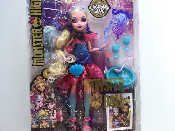 Кукла Monster High Monster Ball Lagoona Blue