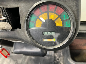 Elektritõstuk Linde E25-02 (4 foto / 7)