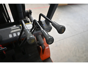 Электропогрузчик Heli CPD 25C2 (6 фото из 10)
