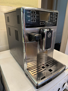 Saeco PicoBaristo Täisautomaatne espressomasin (3 foto / 5)
