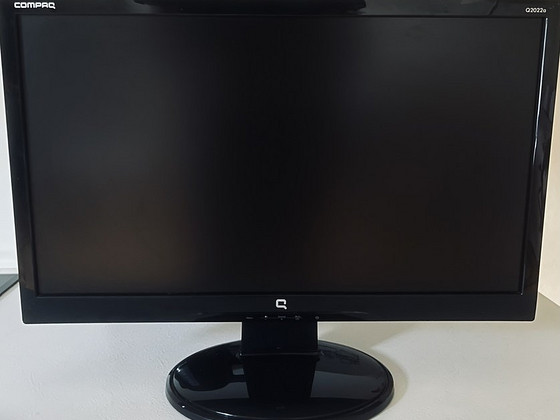 Compaq Q2022a Monitor