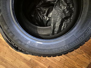 185/60R15 SW-8 naastrehvid 88T XL (4 foto / 4)