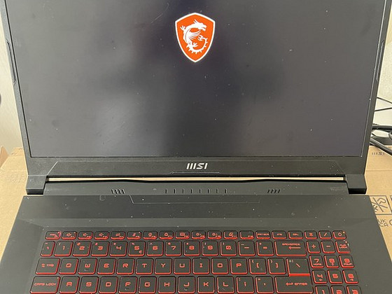 MSi Katana GF76 12UD