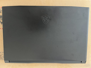 MSi Katana GF76 12UD (2 foto / 5)