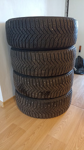 Talverehvid 215/55 r17 (1 foto / 3)