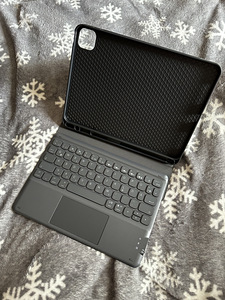 Новый чехол Earto для iPad Air/Pro с клавиатурой 11 дюймов (1 фото из 6)