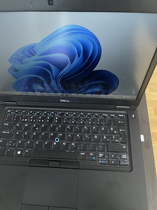Ноутбук Dell 13" (2 фото из 3)