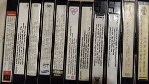 VHS КАССЕТЫ, ФИЛЬМЫ (1 фото из 3)