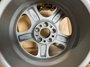 5х112 Mb 17” 8j et 37 (w211) (1 foto / 4)