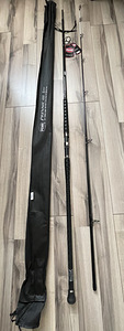 Спиннинг PENN Prevail III LE Bass Cast (2 фото из 2)
