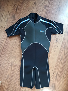 NEOPRENE SHORTIE WETSUIT crivit (size 52/L) (1 foto / 3)