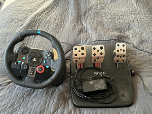 Logitech G29 with manual transmission (2 foto / 3)