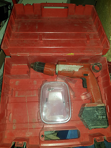 Hilti SB 12 и SF 120-A, зарядные устройства SFC 7/18 и кейсы (1 фото из 3)
