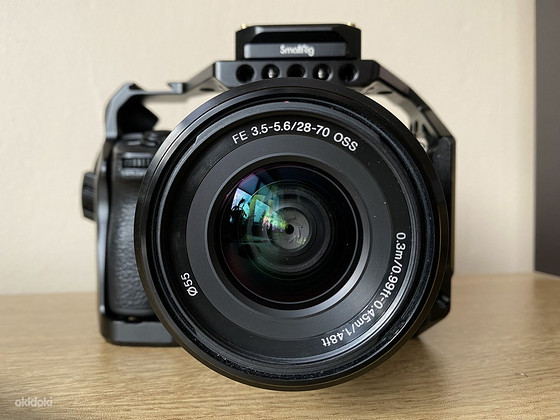 Объектив Sony FE 28-70mm f/3.5-5.6 OSS