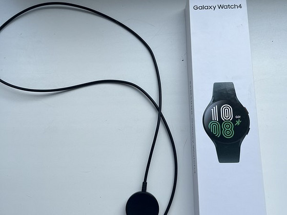 Galaxy watch 4, зеленый