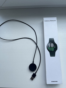 Galaxy watch 4, green (1 foto / 3)