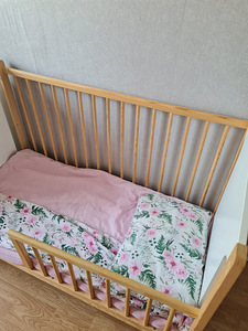 Детская кроватка (2 фото из 6)