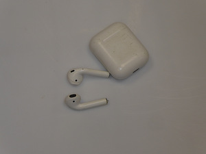 Kõrvaklapid Apple Airpods A1602 (3 foto / 5)