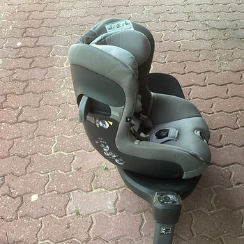 Детское автокресло