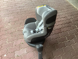 Детское автокресло (2 фото из 3)