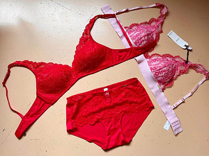 Lindex Flirt uus pesukomplekt nr 75B ja 36-38 (2 foto / 3)