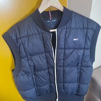Новый жилет Tommy Hilfiger, размер S