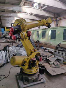 Tööstusrobot Fanuc R-2000iA 200EW, 2006a (3 foto / 6)