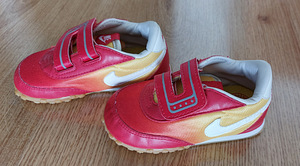 Кроссовки Nike размер 21,5 (1 фото из 3)