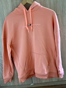 Tommy Hilfiger (1 фото из 2)
