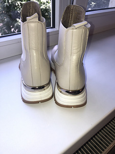 Baldinini sneakersid (2 фото из 6)