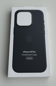 Apple iPhone 15 Pro FineWoven Case with MagSafe Black (1 foto / 2)