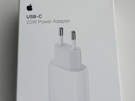 Apple 20W USB-C Power Adapter