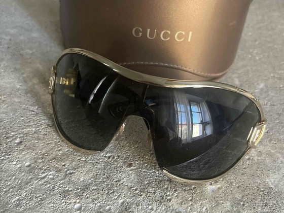 Оригинальные солнцезащитные очки Gucci