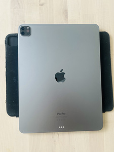 iPad Pro 12.9 512gb (M2 Процессор, 6 Gen, Wi-Fi) в идеале (3 foto / 5)