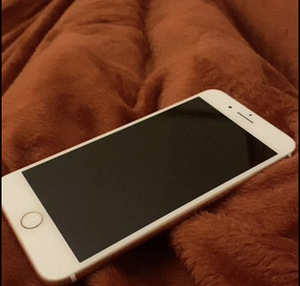 iPhone 7 новый (2 фото из 4)