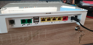 Wifi роутер gigabit Inteno DG301 (2 фото из 3)