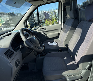 FORD TRANSIT CONNECT 1,8 BENS, VARUOSAD (7 foto / 8)
