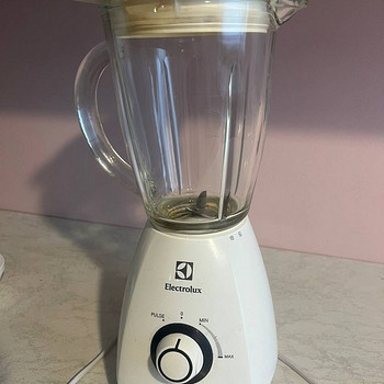 Блендер Electrolux 450w