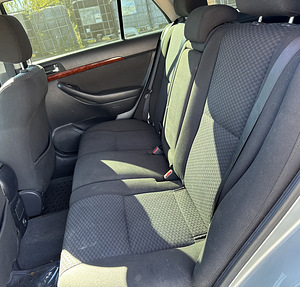 TOYOTA AVENSIS 2,0 BENS 108 KWT MANUAL, VARUOSAD (6 foto / 8)