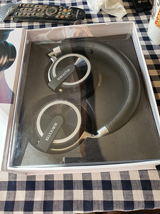 Burnester wireless headphones TM-073 (3 foto / 4)